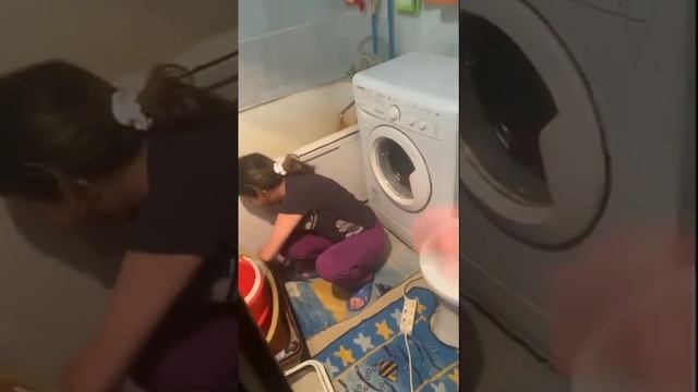 НАРАЩИВАНИЕ РЕСНИЦ !!РУГАНЬ!!ДРАКА!!!ИРИШКА ЧИКИ ПИКИ!!!БЕЗУМНЫЙ ПАША!!!ОЛЕГ МОНГОЛ!!! смотреть онлайн