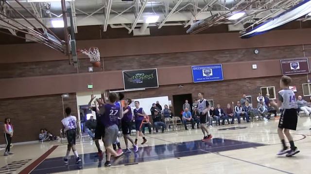 Braxton #45 in grey gets a pass from Colin #12 and makes a quick basket for 2 смотреть онлайн