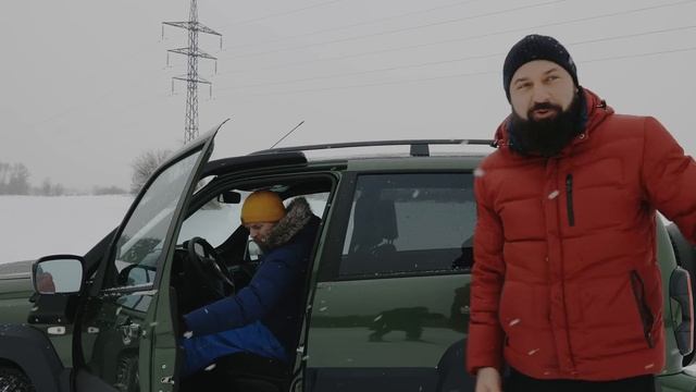 Новая Lada Niva Travel. Пашем поля с Ваней Custombox смотреть онлайн