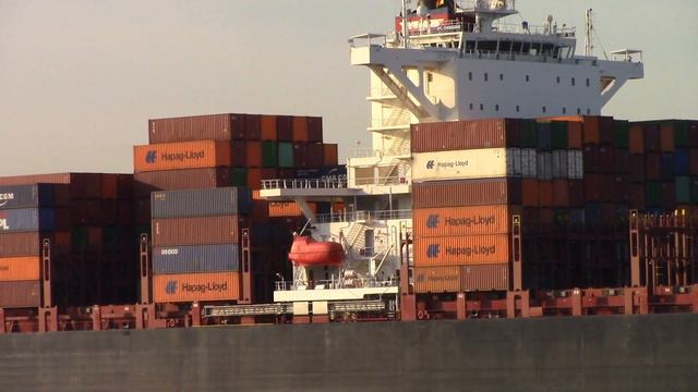 Container Ship APL CHONGQING Departing Hamburg, Germany - Elbe River смотреть онлайн