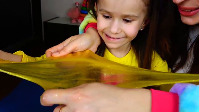 Дети показывают как нужно делать слайм смотреть онлайн