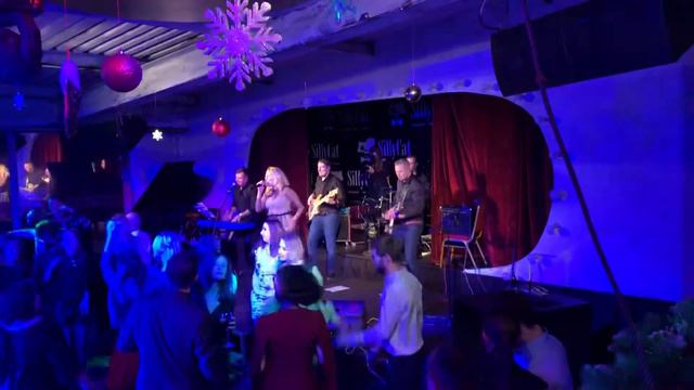 MASHUP | Вечеринка (Децл) + Let's Get It Started (Black Eyed Peas) - Too Much Band (LIVE)