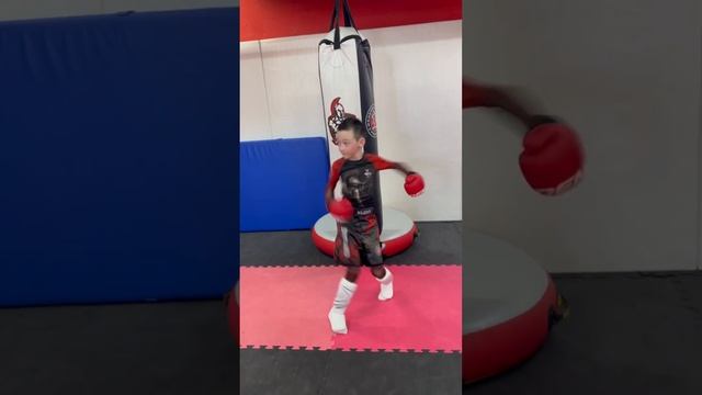 В Кемерово #единоборства #кузбасс #кемерово #кудо #гибрид42 #martialart смотреть онлайн