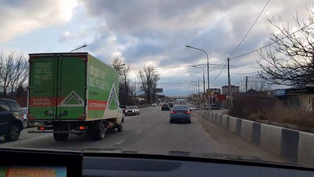 Лазаревская сегодня, Краснодар , ул.Северная и въезд в Адыгею по Тургеневскому мосту.Часть 4 смотреть онлайн