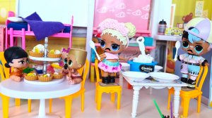 ЕШЬТЕ САМИ СВОЮ КАШУ🥣😂😂 Куклы ЛОЛ СЮРПРИЗ в детском садике! МУЛЬТИКИ пупсики Даринелка