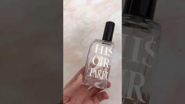 Histoires de Parfums 1969 отзыв на любимый аромат Анджелины Джоли смотреть онлайн