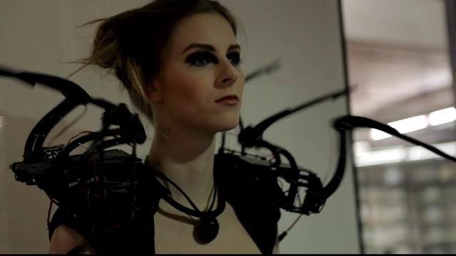 Механическое платье смотреть онлайн