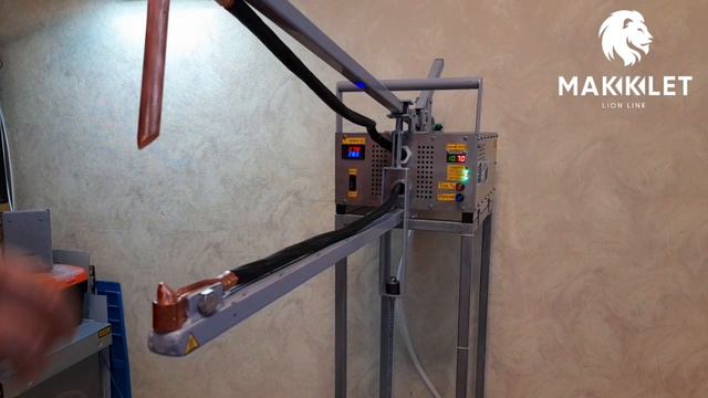 Машина контактной сварки для дымоходов/4200А, 5В/Питание 220В, 15кВт. смотреть онлайн