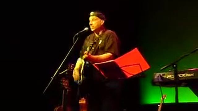 Neil Innes "Never Alone" смотреть онлайн