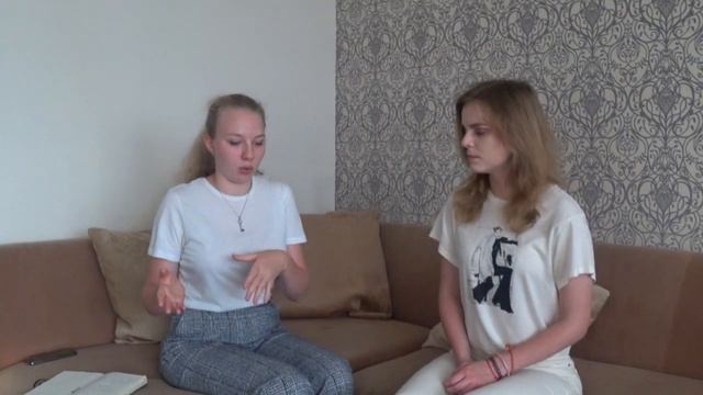 ЭКСПЕРТ рассказала мне, КАК ВЫЖИТЬ В СТАРШЕЙ ШКОЛЕ смотреть онлайн