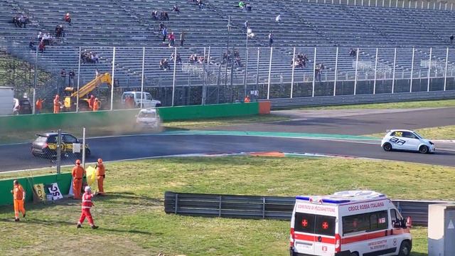 2 Aprile 2023 Twingo cup, crash смотреть онлайн