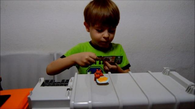 Bruder Мусоровоз с сюрпризом Магическое превращение Bruder Garbage Truck Magical transformation смотреть онлайн