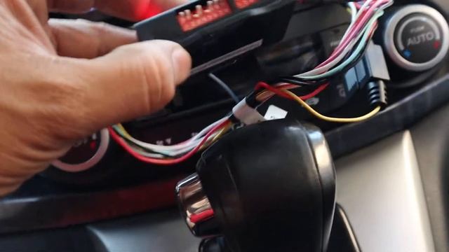 INSTALACION DE MANDOS AL VOLANTE HONDA CRV 2012 CON ESTEREO ALPINE CAR PLAY смотреть онлайн