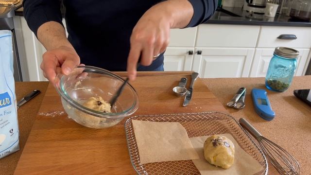 Chocolate Chip Cookie for One | Air Fryer Baking | Doug Cooking смотреть онлайн