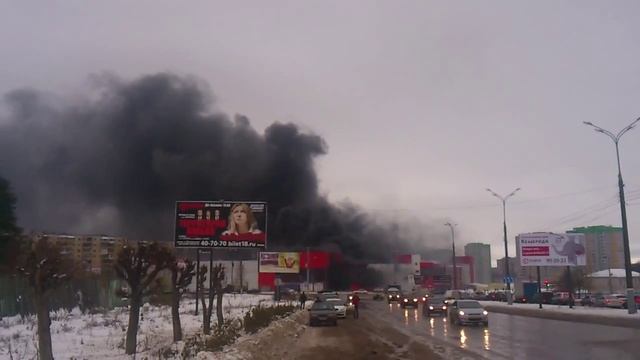 Горит тц Италмас. Ижевск 10ло*40лп смотреть онлайн