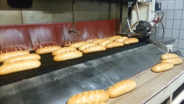Печь по выпечке батонов смотреть онлайн