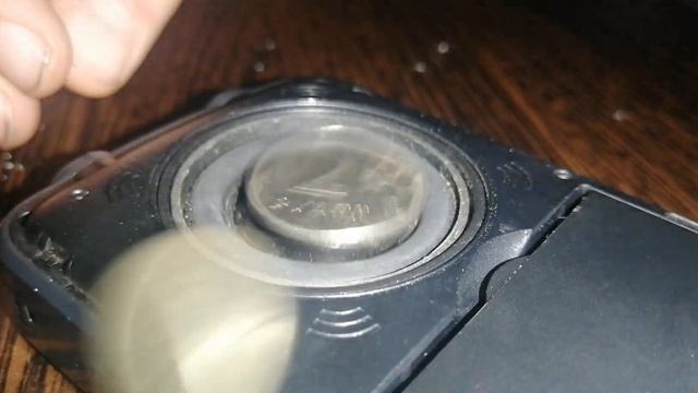 Вроде бы обычный кнопочный телефон, но неее!) смотреть онлайн