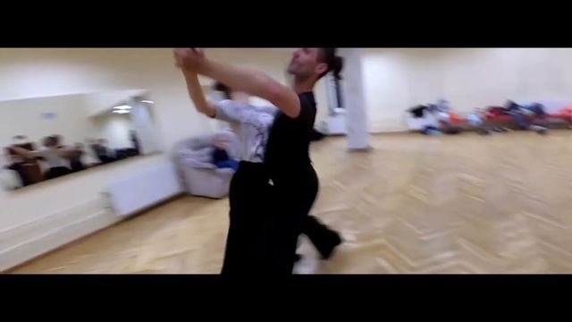 Танцевальное безумие. Летние сборы школы танцев Максимум смотреть онлайн