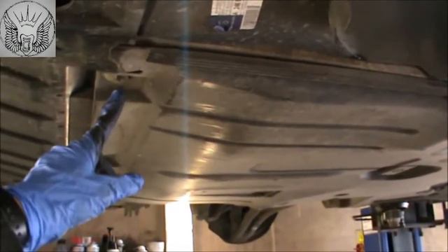 Mercedes B180 CDI BlueEFFICIENCY 2013 oil, oil/air filter, coolant check and screen wash fluid topu смотреть онлайн