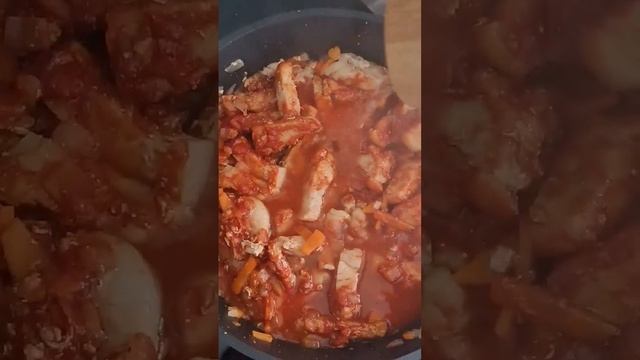 Тушёная картошка с мясом. Жаркое из свинины с картошкой. #жаркое #тушеноемясо #тушенаякартошка смотреть онлайн