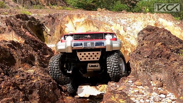 RC 1/10 Scale | TRX4 Mitsubishi Pajero V6 | Part 1/2: TKCK PB Hill Solo Trail | 21032022 смотреть онлайн