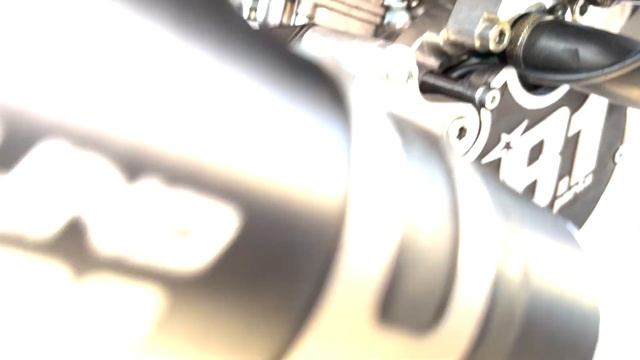 YAMAHA AEROX 100cc OTTOPUNTOUNO - ONLY THOSE WHO RISK CAN GO FAR! смотреть онлайн