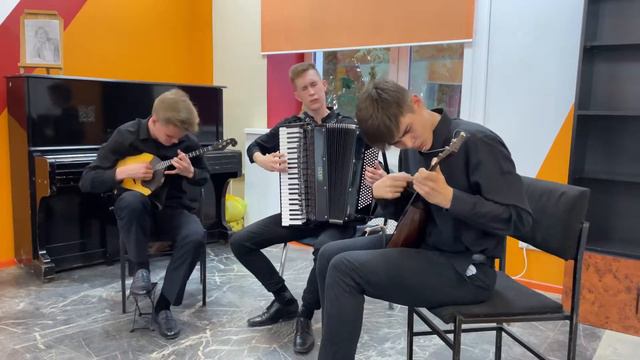 Трио «Музыкальный Момент» смотреть онлайн