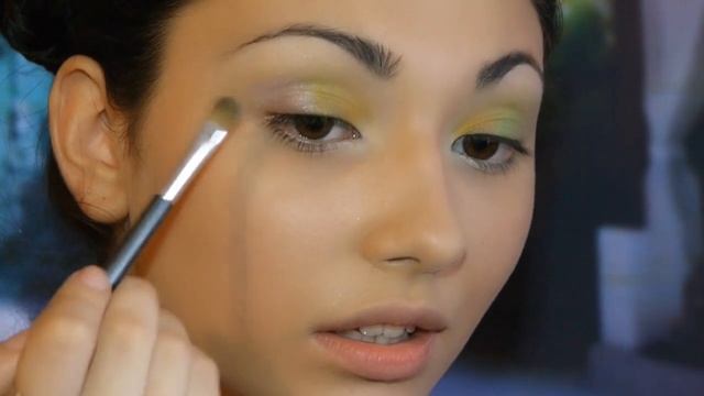 Bright summer makeup tutorial / Летний яркий макияж смотреть онлайн