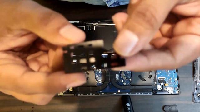 Samsung Galaxy book2 pro 360 Unboxing and opening backpanel смотреть онлайн