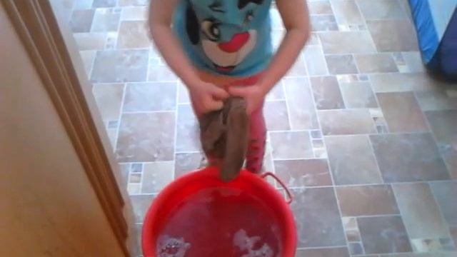 Как надо выжимать тряпку смотреть онлайн