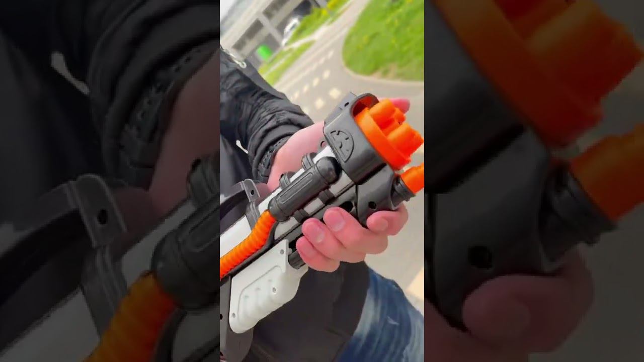 BAZUMI / Большой водный пистолет с помпой / водяное оружие с насосом игрушки смотреть онлайн