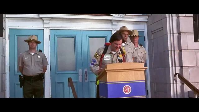 Гейл глотает