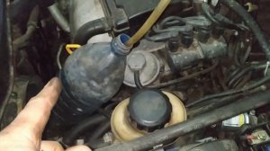 Простой способ слить бензин с Шевроле Лачетти (нубира)