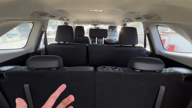 Taxi Owners ka New CRUSH? 2023 Toyota Innova Hycross G Base Model Review смотреть онлайн