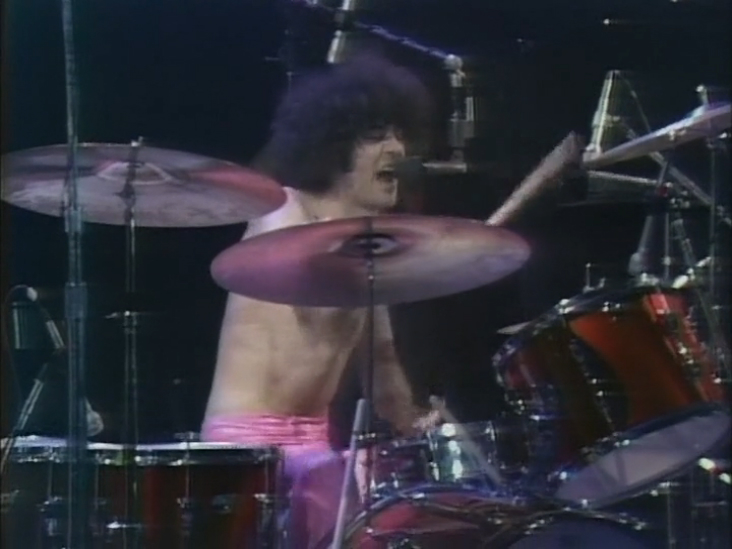 Grand Funk Railroad - "We're An American Band" (Live 1974) смотреть онлайн