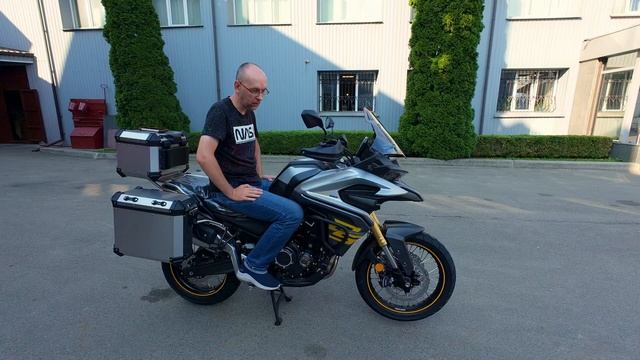 Мотоцикл VOGE DS525X - Как на нем сидится высокому человеку. смотреть онлайн