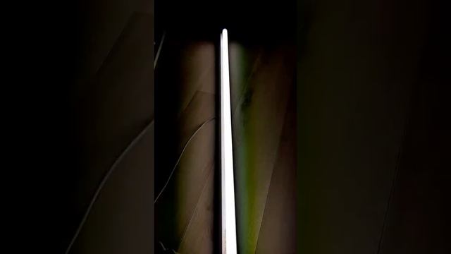 Récupération et test d'une réglette électronique 1x36W + 1 tube fluo смотреть онлайн