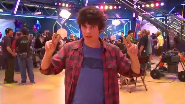 Peyton List in DOAWK2: "Meet Rodrick Heffley" смотреть онлайн