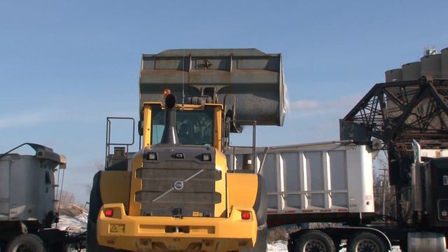 Alta Equipment - Volvo Customer Testimonial смотреть онлайн