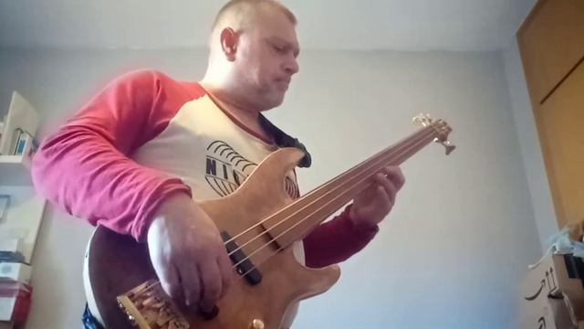 Lag collection fretless смотреть онлайн