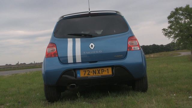Renault Twingo RS Gordini HARD! Revving смотреть онлайн