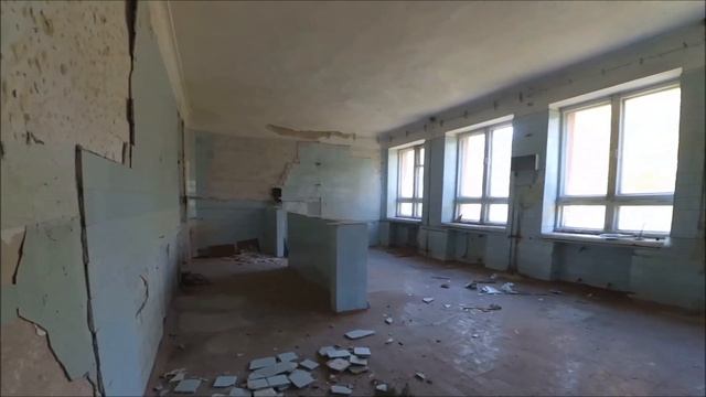 Заброшенная школа.Что там??? смотреть онлайн