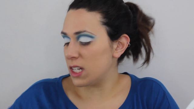 BLUE CHRISTMAS MAKEUP TUTORIAL смотреть онлайн
