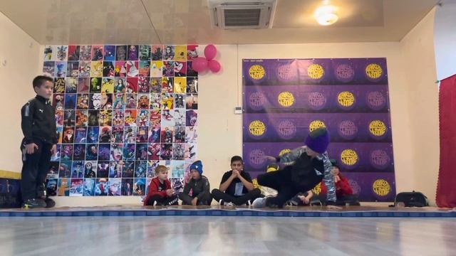 Артем VS Максим | BATTLE COINS смотреть онлайн