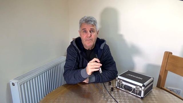 NEEWER PENCIL MICROPHONE REVIEW - NW-410. Two really nice mics in a case!! смотреть онлайн