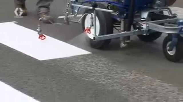 Line Lazer нанесение разметки на пешеходном переходе смотреть онлайн