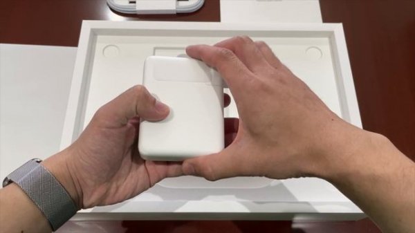 Honest Unboxing of the 16-inch MacBook Pro - M1 Pro chip (2021)