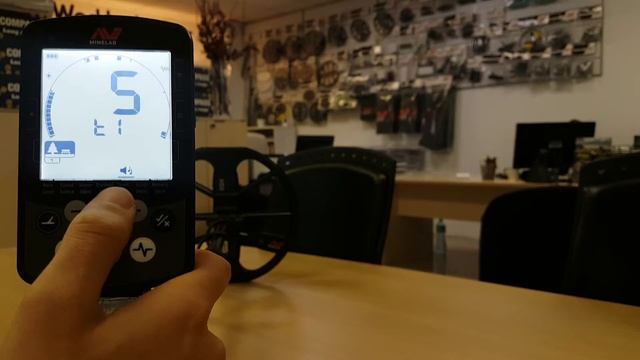 Minelab Equinox 800- настройки за търсене на монети смотреть онлайн