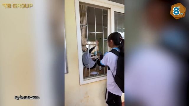 Tan học mà BỎ QUÊN ĐỒ trong lớp, nữ sinh có pha xử lý KHÓ TIN khiến cđm NGỠ NGÀNG bái phục | TÁM TV смотреть онлайн