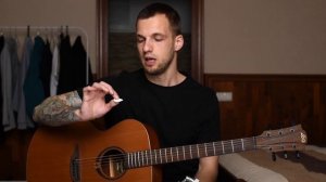 Как играть медиатором на гитаре? Как держать медиатор?